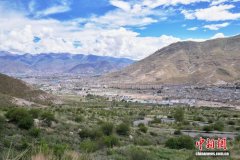 （全国两会）“典”亮美丽中国：全球首创，绿色低碳发展独立成编